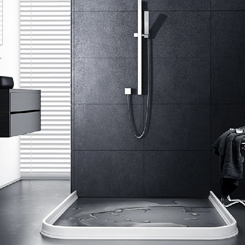 Opritor de apa din silicon pentru baie,cu banda adeziva,lungime 150cm, culoare alba