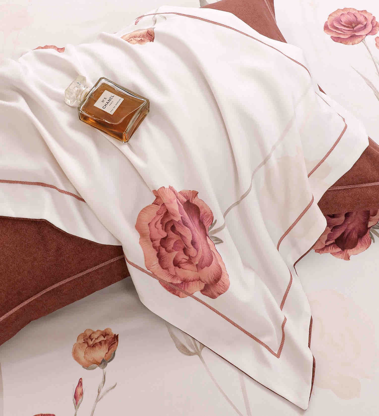 Lenjerie De Lux în Cutie Cadou - Bumbac Finet, 6 Piese, Cearceaf cu Elastic, Model 2