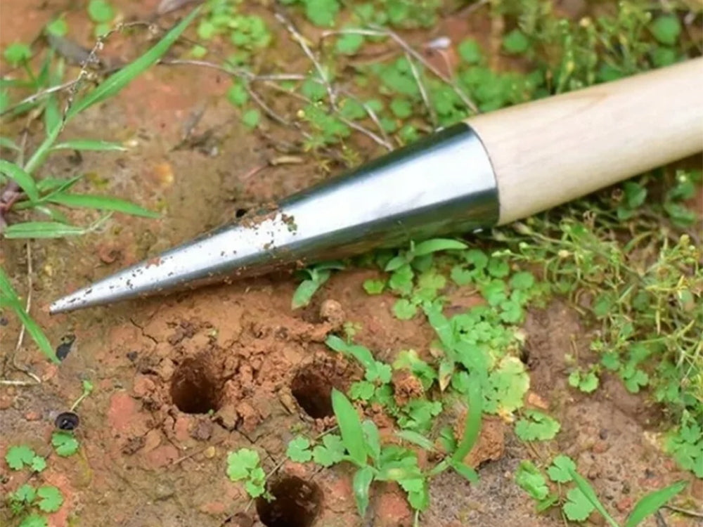 Unealta de Plantat din Lemn pentru Bulbi și Plante în Ghivece