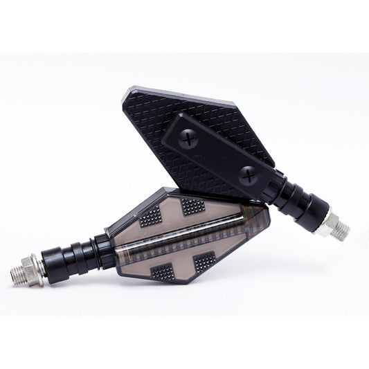 Set 2 lampi Semnalizare Moto, model CROSS, cu 2 functii, pozitie si semnalizare, tensiune 12V-1