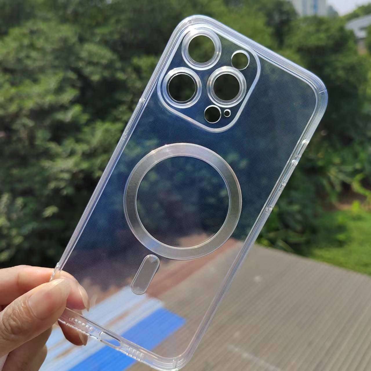 Husa protectie Flippy pentru iPhone 14 Pro Mag Safe, 2 in 1 incarcare si magnet, protectie camera, Silicone, Transparenta-1