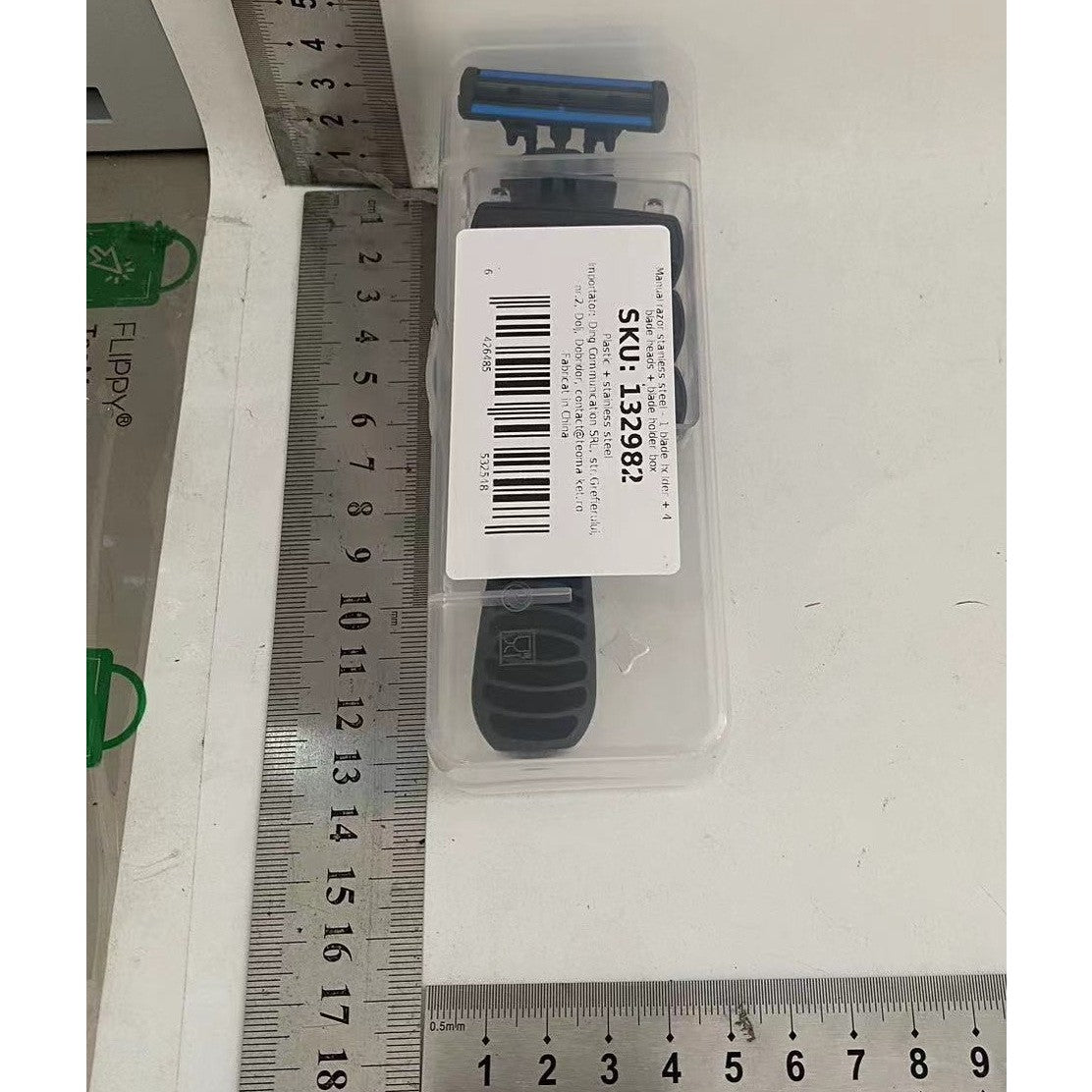 Aparat de Ras Manual, Flippy, din Otel Inoxidabil, Suport Lama + 4 Capete de Schimb Incluse, Cutie pentru Lame, Negru-1