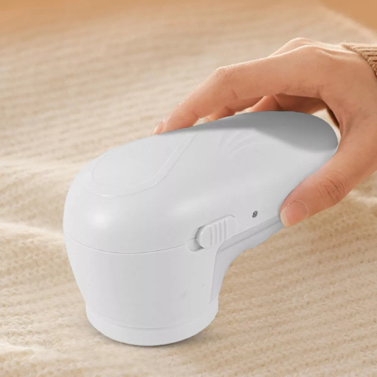 Aparat Scame si Par Haine, Flippy, Electric, USB inclus, Periuta Curatare, pentru Diferite Tesaturi, 13 x 6.8 x 5.8 cm, Alb-2