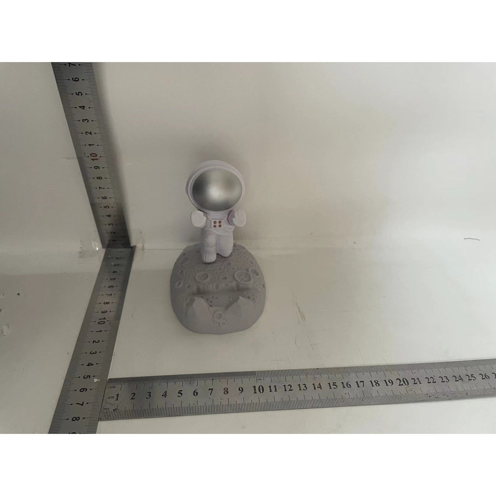 Suport pentru Telefon, Flippy, Tema Astronaut, Model 1, 9x8.5x6.5 cm, Plastic, Alb-1