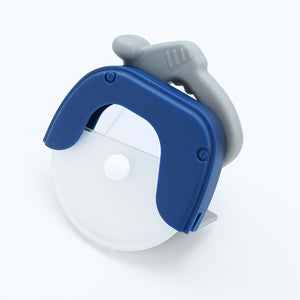 Cutit circular pentru pizza Flippy, 11.5 x 12.5 cm, otel inoxidabil si plastic, capc protectie lama, albastru-0