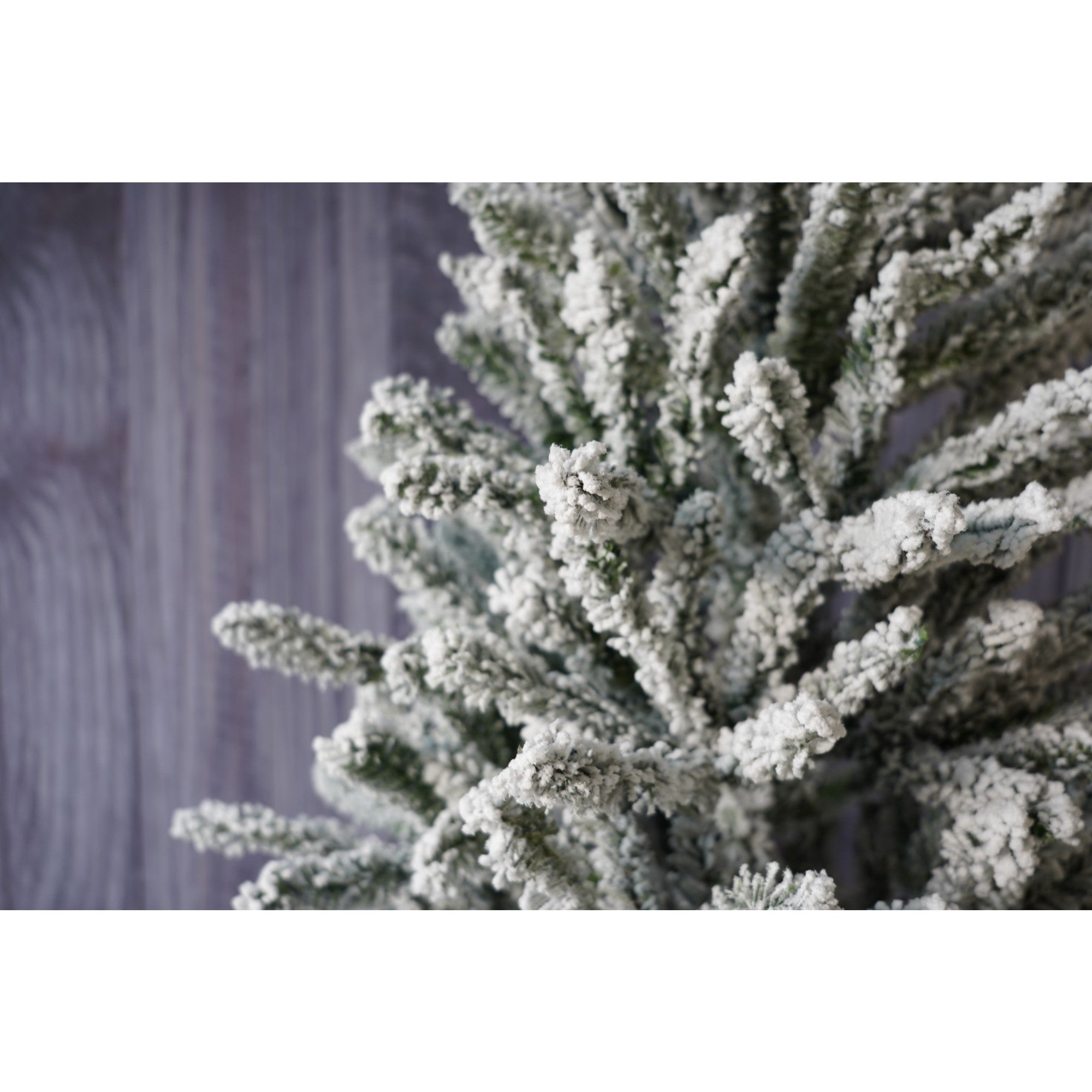 Brad Artificial de Craciun, Flippy, 1.8 m inaltime, Verde, Pulverizat alb-tip zapada, Diametru inferior 110 cm, Interior/ Exterior-4