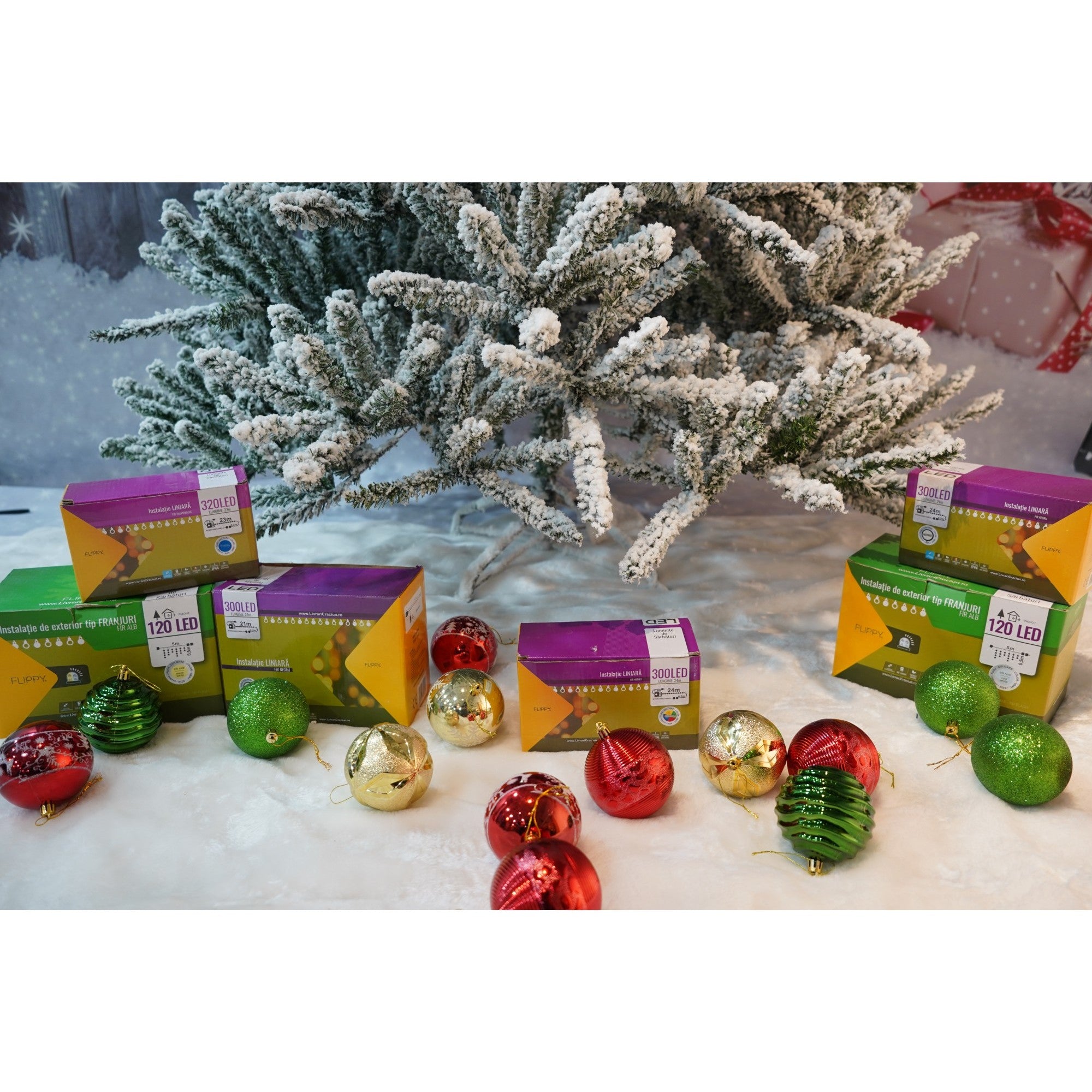 Brad Artificial de Craciun, Flippy, 2.10 m inaltime, Verde, Pulverizat alb-tip zapada, Diametru inferior 130 cm, Interior/ Exterior-8