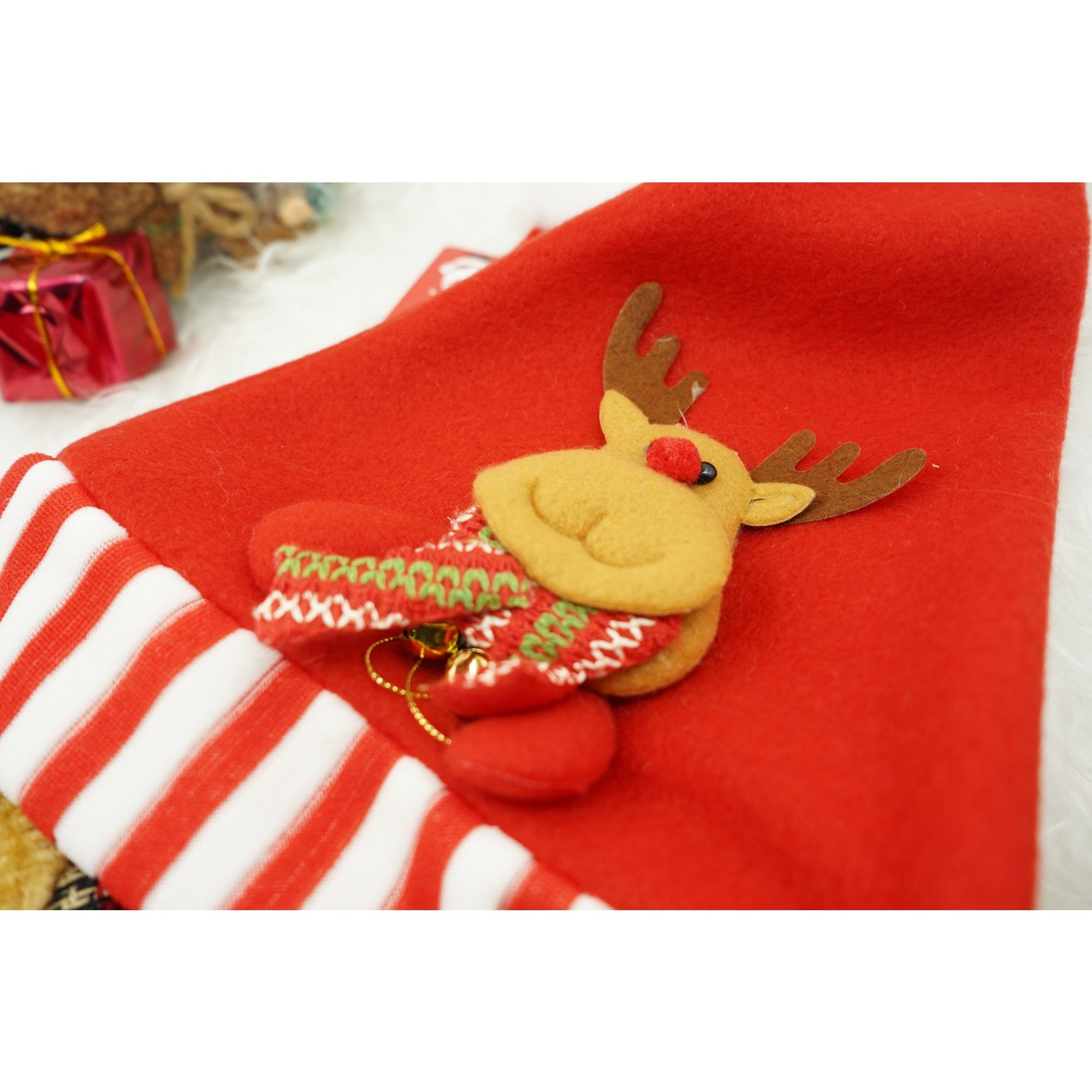 Caciulita de Mos Craciun, Flippy,cu model de Ren, rosie, marime universala, material textil-4