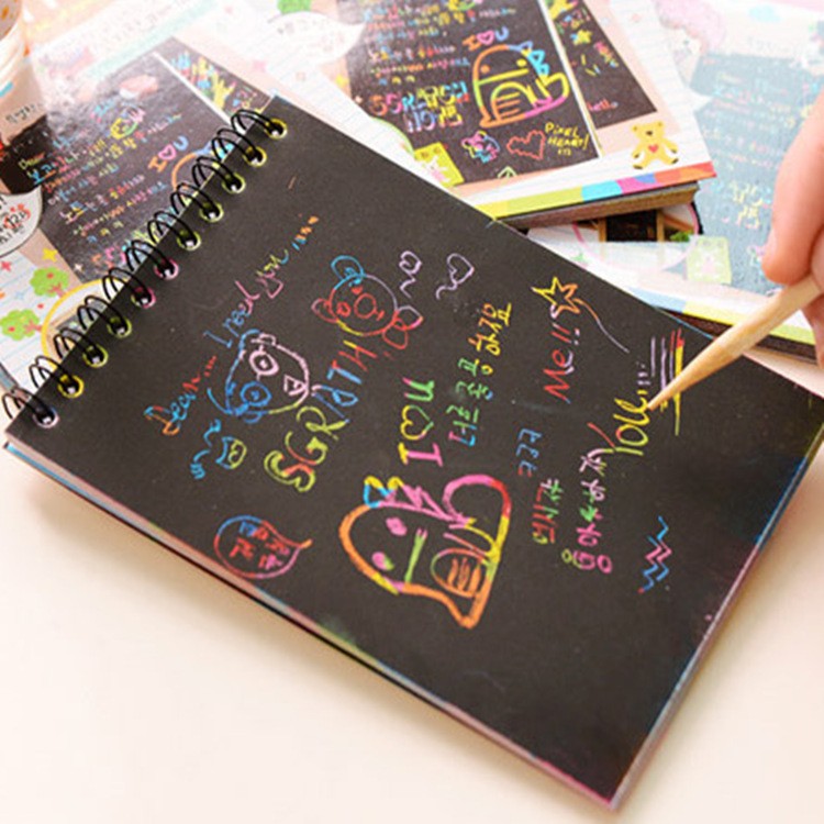 Caiet cu fise razuibile Flippy, DIY Magic Scratch, 12 File, Curcubeu, Creion din Lemn, Cartonase negre, 14.5 x 10 cm, verde-10