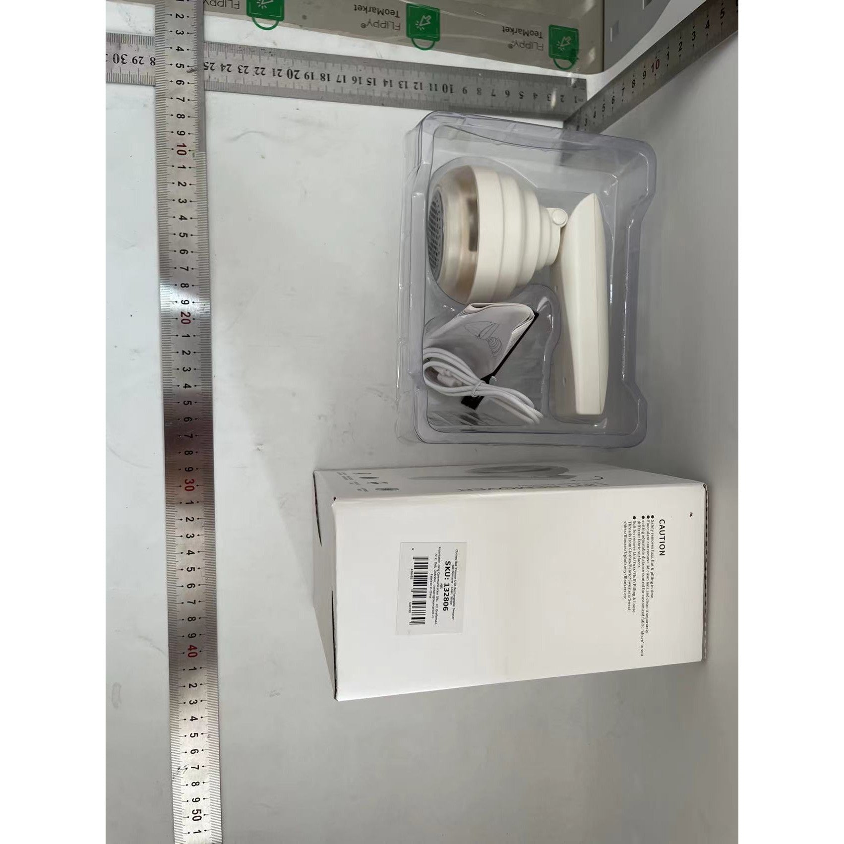 Aparat Pentru Curatat Scame, Par Si Praf, Flippy, Trimmer pentru Diferite Tipuri De Material, Cu Lame Din Otel Inoxidabil, Maner Flexibil, Incarcare Prin USB, 13x8 cm, Alb-1