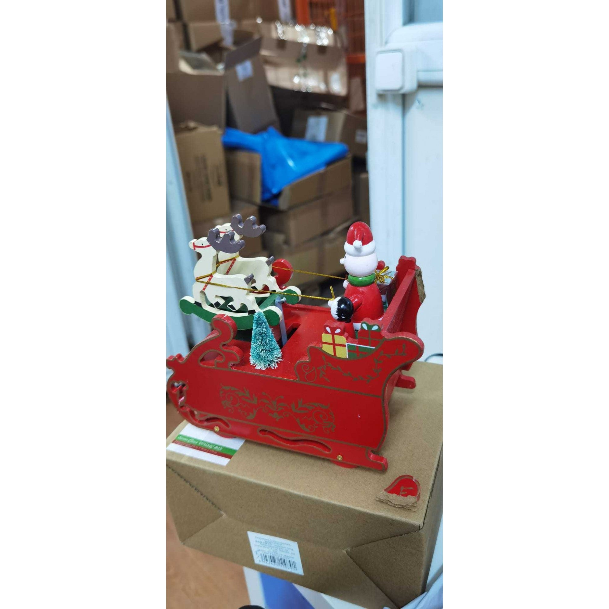 Cutiuta muzicala decorata, Sania lui Mos Craciun, Rosu, din Lemn, 16 cm x 18.5 cm, Interior, Flippy, Resigilat-2