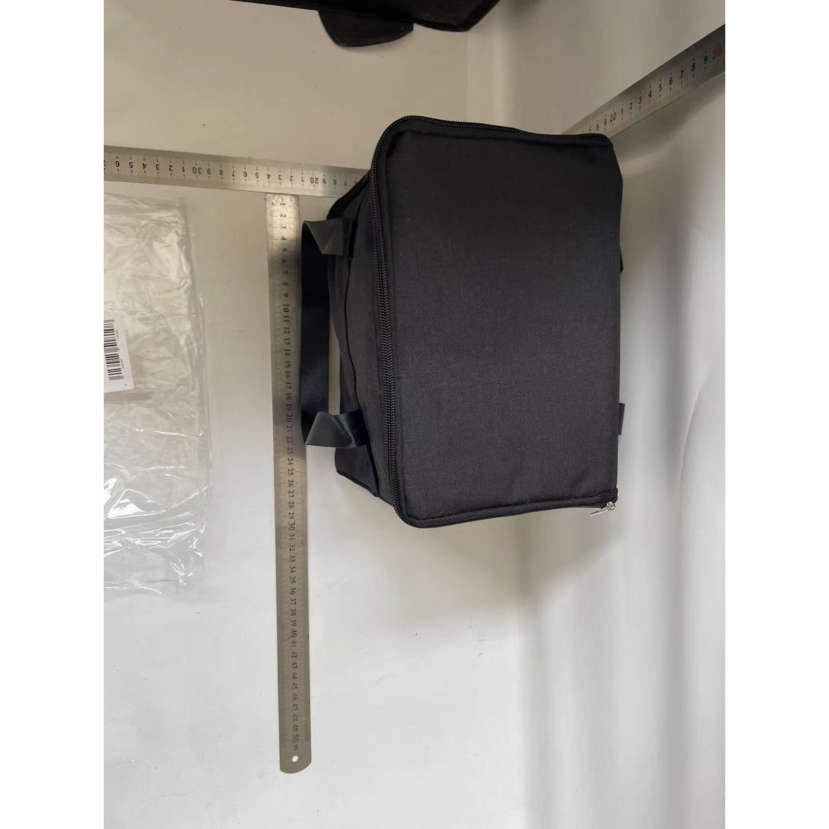 Geanta Termica Flippy pentru Pranz, Compartimente Telefon si Tacamuri, Multifunctionala, Impermeabila, 24x18x21 cm, Negru-1