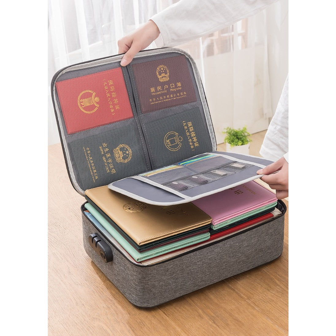 Geanta Flippy pentru Depozitare Acte si Documente, Facturi, Carduri, cu Cod de Securitate, 2 Compartimente, Impermeabila, 37 x 10.5 x 27 cm, Gri-11