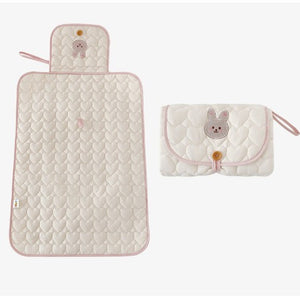 Patura Multifunctionala pentru Schimbat Pampers, Flippy, Rezistenta la Apa, Model Iepuras, 50x70 cm, Bej-0