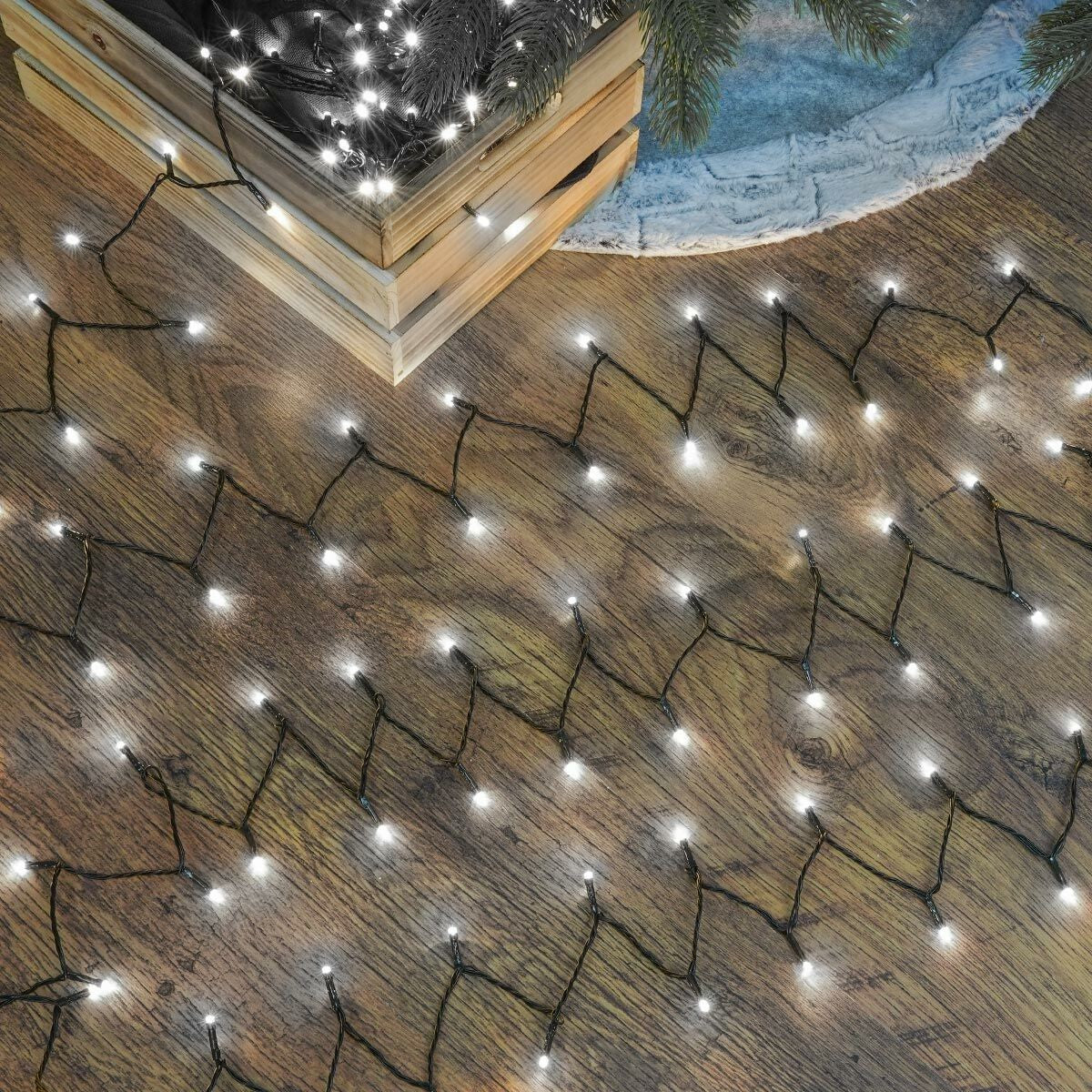 Instalatie de Craciun liniara Yoto, 17 m, din care 1 m cablu priza 220V, 200 LED, 8 jocuri de lumini, beculet in 6 colturi, pentru interior, controler, fir negru, alb rece-4