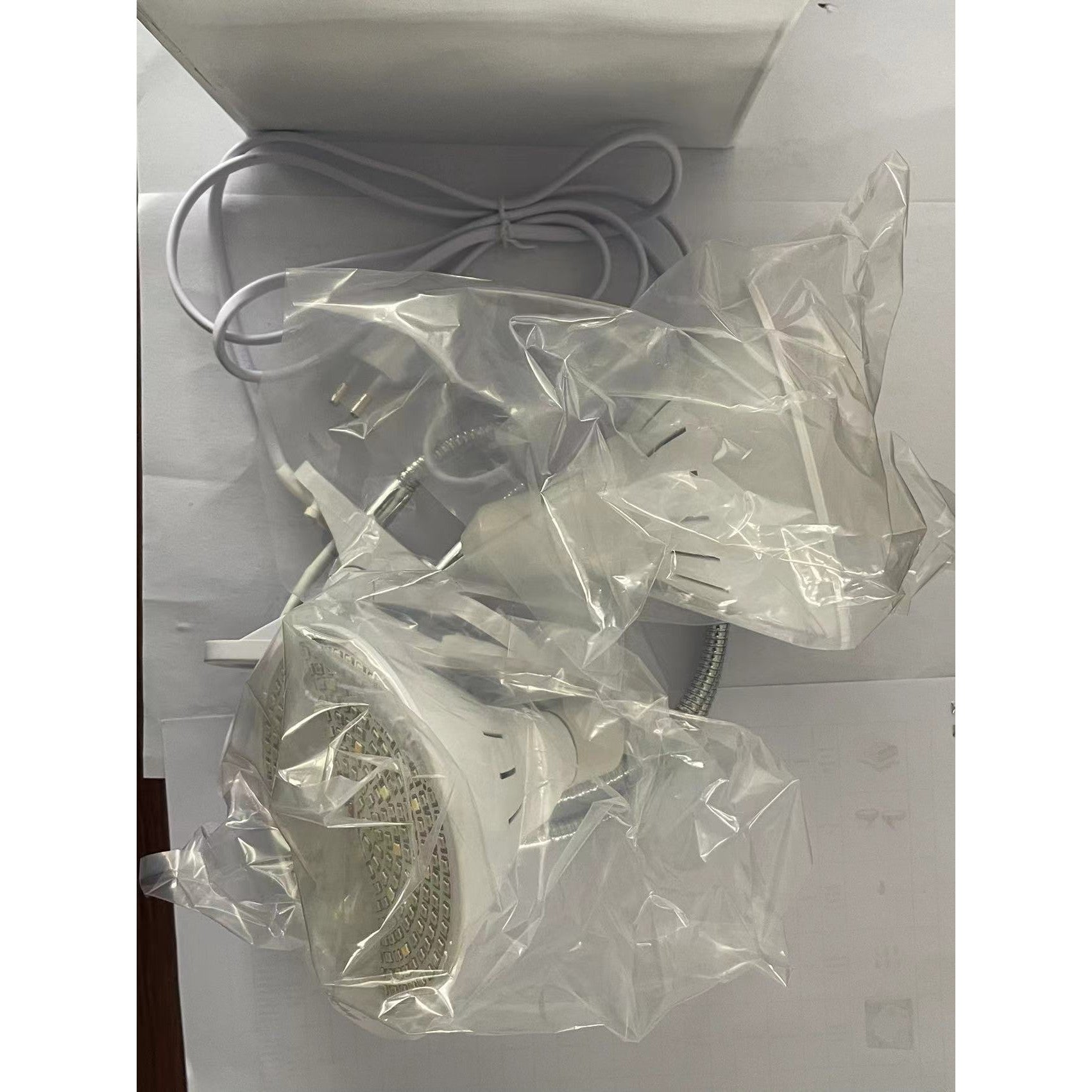 Lampa pentru cresterea plantelor de interior, Flippy, cap dublu, nu emana caldura, 290 leduri, 2 culori , prindere cu clips, 46x11.5x9.2 cm-6