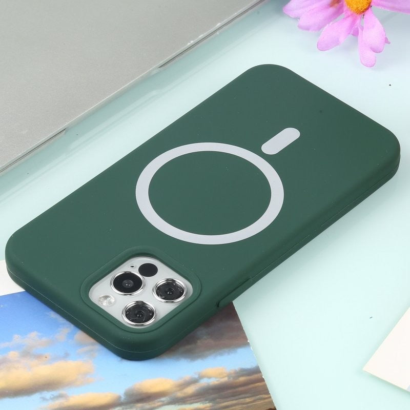 Husa MagSafe liquid large hole magnetic shell pentru Apple iPhone 14, Full Cover, Liquid Silicone, Magnetica, Incarcare Wireless, Flippy, Verde-2