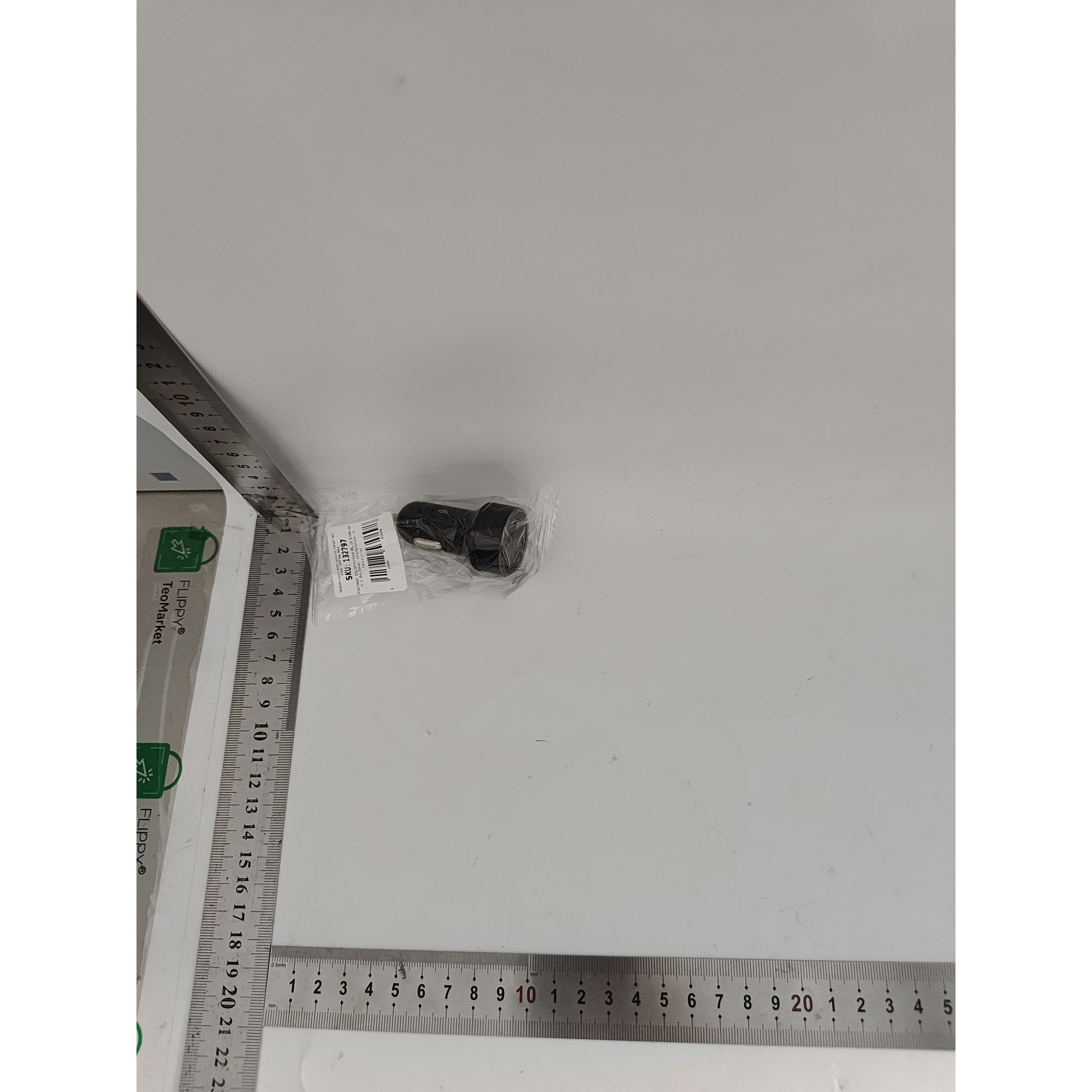 PD20W+qc3.0 digital display car charger fast charger (OPP bag) black-1