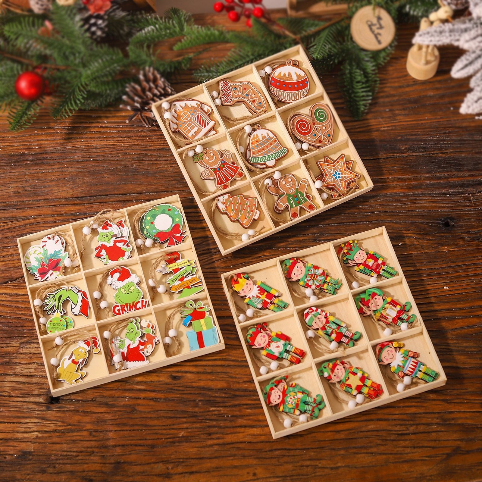 Set 18 Decoratiuni de Craciun din Lemn, Flippy, cu Snur pentru Agatare in Brad, Model Grinch, Diferite Dimensiuni, Multicolor-6