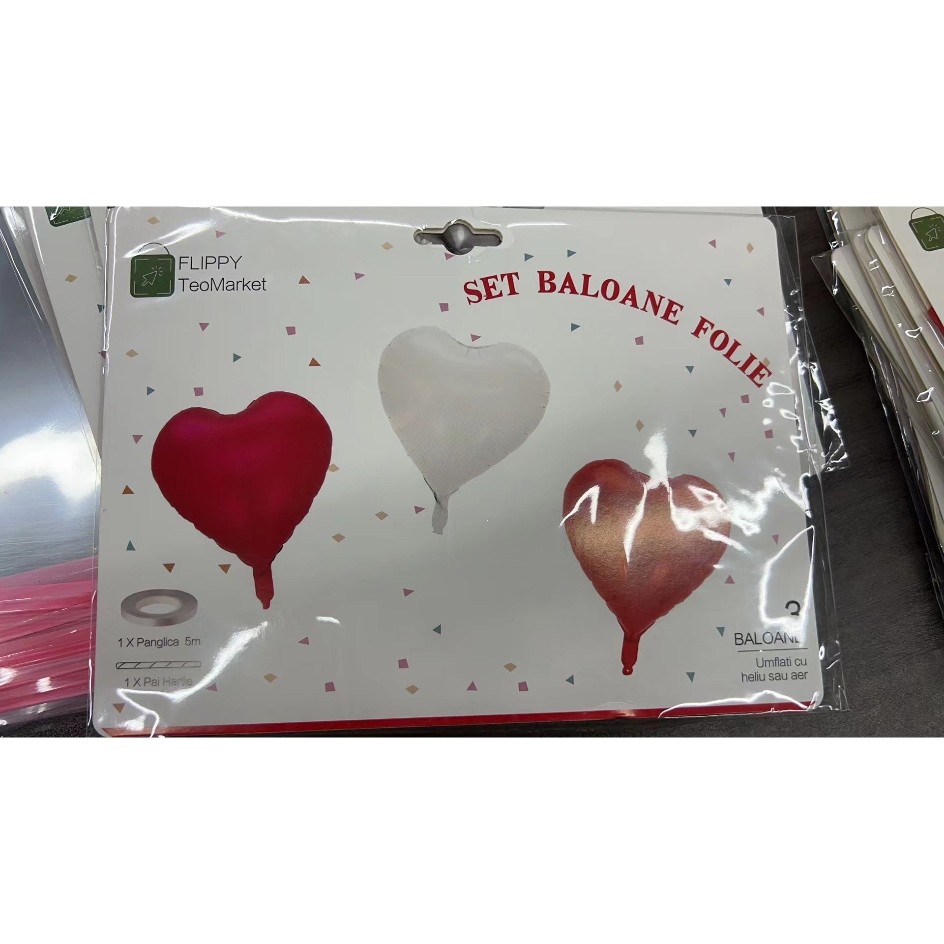 Set 3 Baloane din Folie Metalizata, Flippy, Model Inimi, Tema Ziua Indragostitilor, 45 cm, 2 Rosii, 1 Alb, Ambalaj Individual, Pai Inclus, Umflare cu Aer sau Heliu, Alb/Rosu-4
