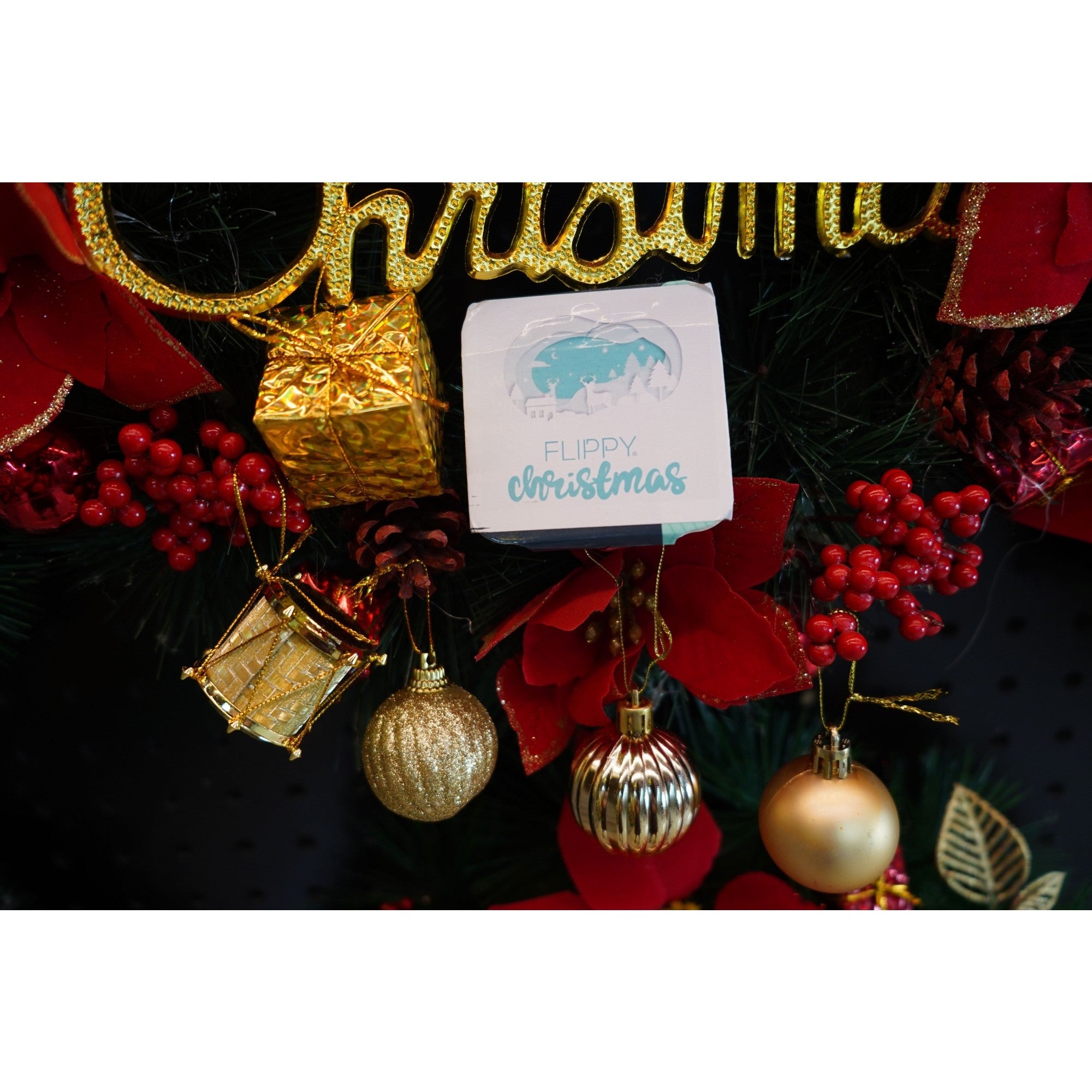 Set de 20 ornamente de brad, Flippy, de tip Glob, Auriu, din polistiren, cu finisaj sclipitor , cutie 4 cm adancime x 20 cm lungime x 16 cm inaltime-3