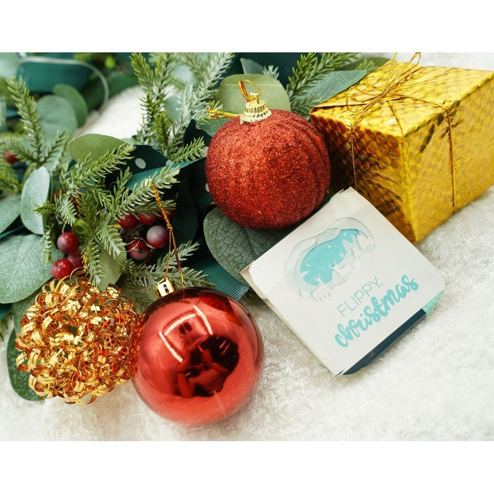 Set de 20 ornamente de brad, Flippy, de tip Glob, Rosu/ Auriu, din polistiren, cu finisaj sclipitor , cutie 6 cm adancime x 29 cm lungime x 24 cm inaltime-9