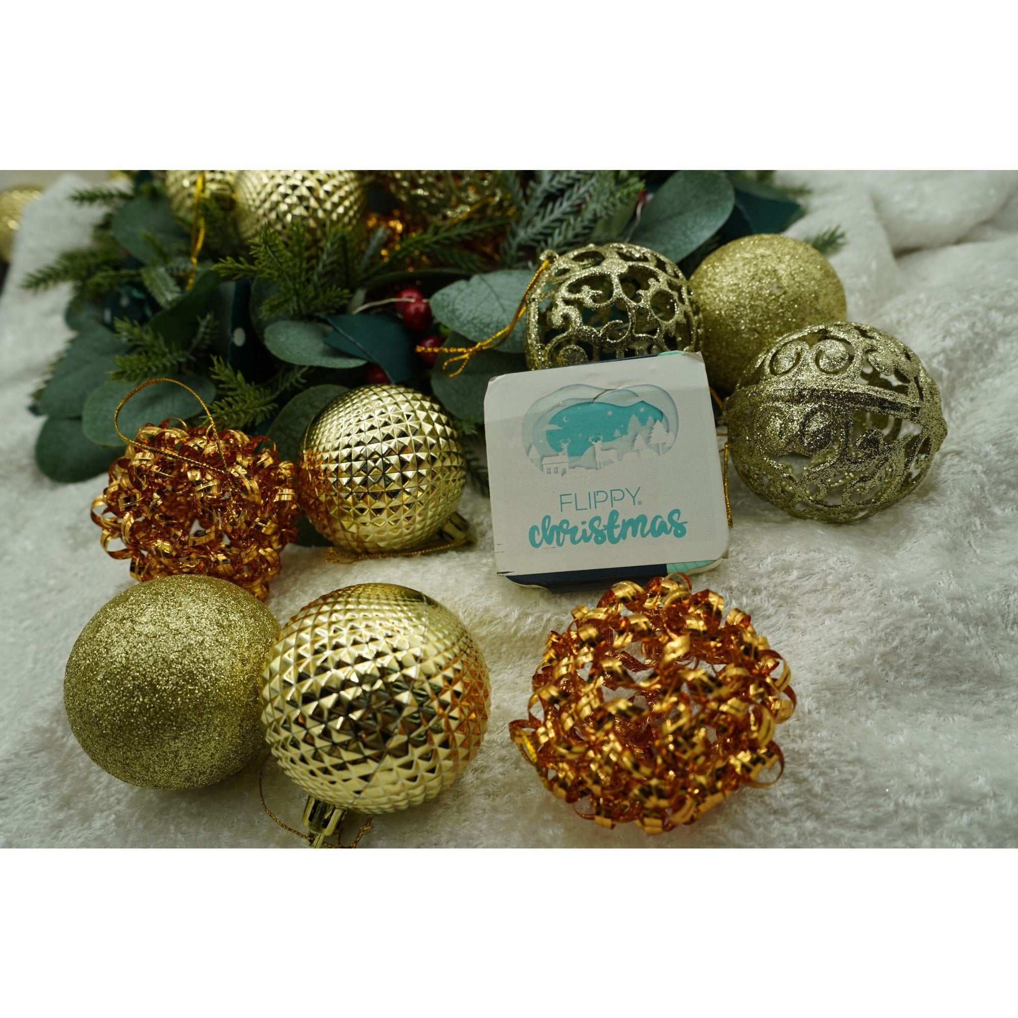 Set de 28 ornamente de brad, Flippy, de tip Glob, Cupru/ Auriu, din polistiren, cu finisaj sclipitor , cutie 18 cm adancime x 22 cm inaltime x 18 cm lungime)-2