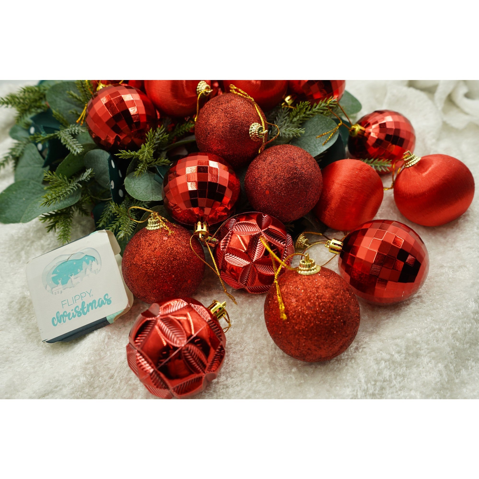 Set de 28 ornamente de brad, Flippy, de tip Glob, Rosu, din polistiren, cu finisaj sclipitor , cutie 18 cm adancime x 22 cm inaltime x 18 cm lungime)-1
