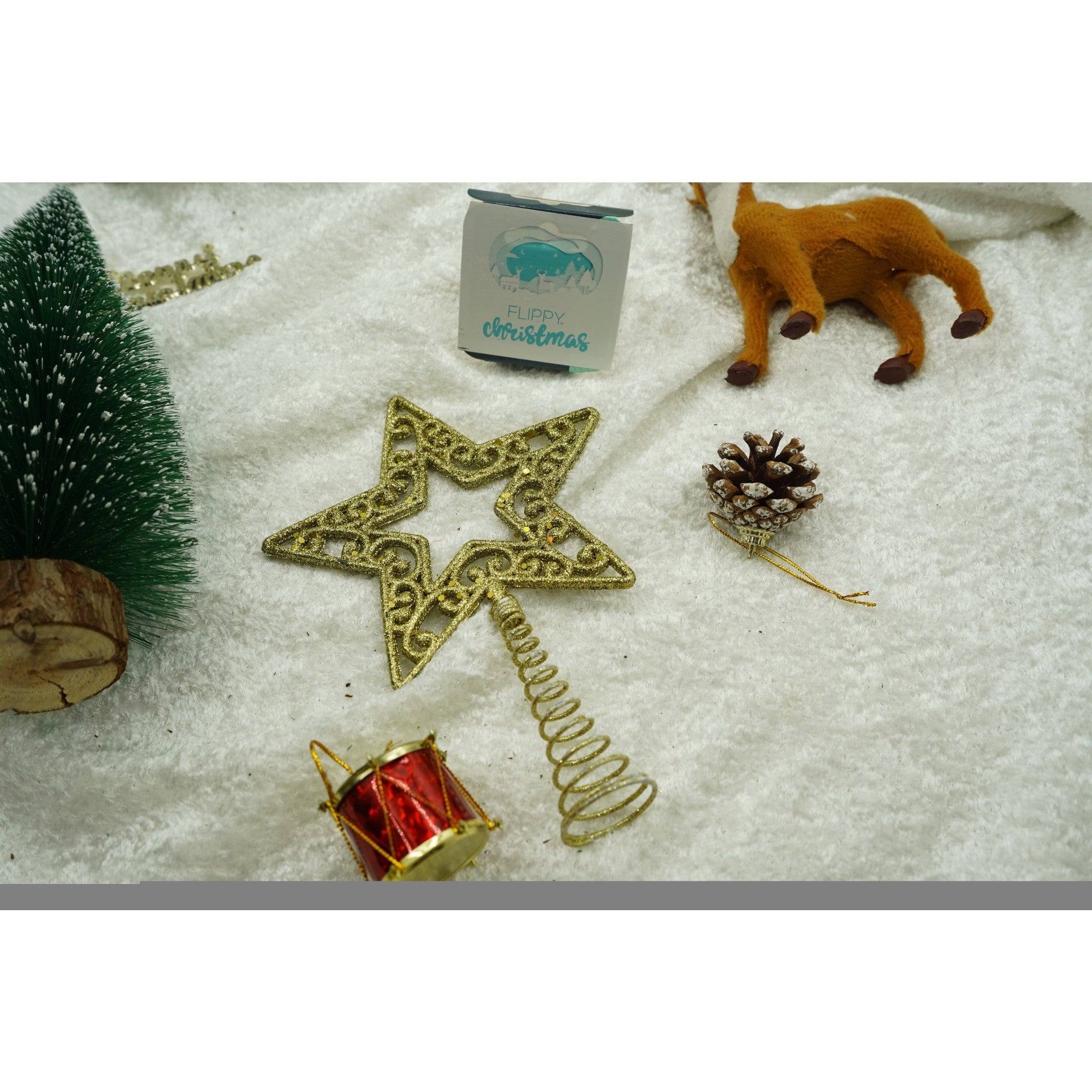 Varf decorativ de brad, Auriu, in forma de Stea, decupata in centru, din Plastic/Metal, 14 cm x 19 cm, Interior/Exterior, Flippy-3