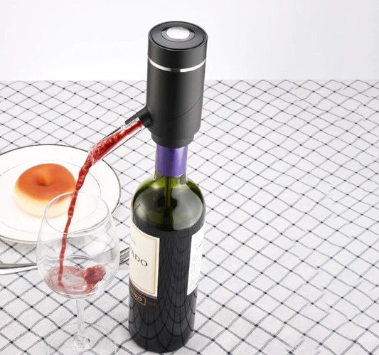 Aerator si dispenser automat electric pentru bauturi