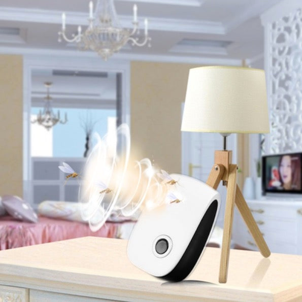 Oferta 4 Aparate anti rozatoare si insecte, Pest Reject, Alb