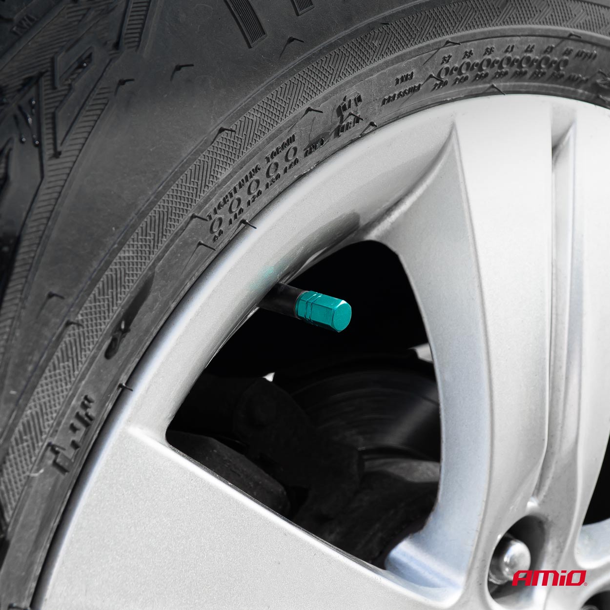 Set 4 capacele auto pentru ventil, din aluminiu, model Hexagon, culoare Verde-1