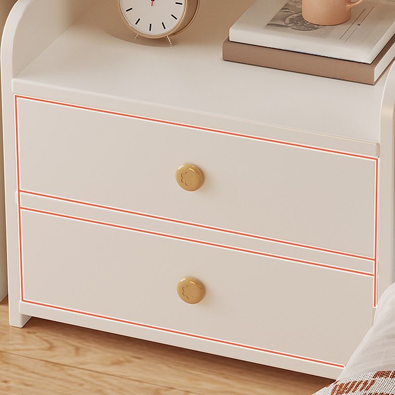 Noptieră Modernă din Lemn cu 2 Sertare și 2 Spații de Depozitare, 32 × 30 × 60 cm – Alb / Crem