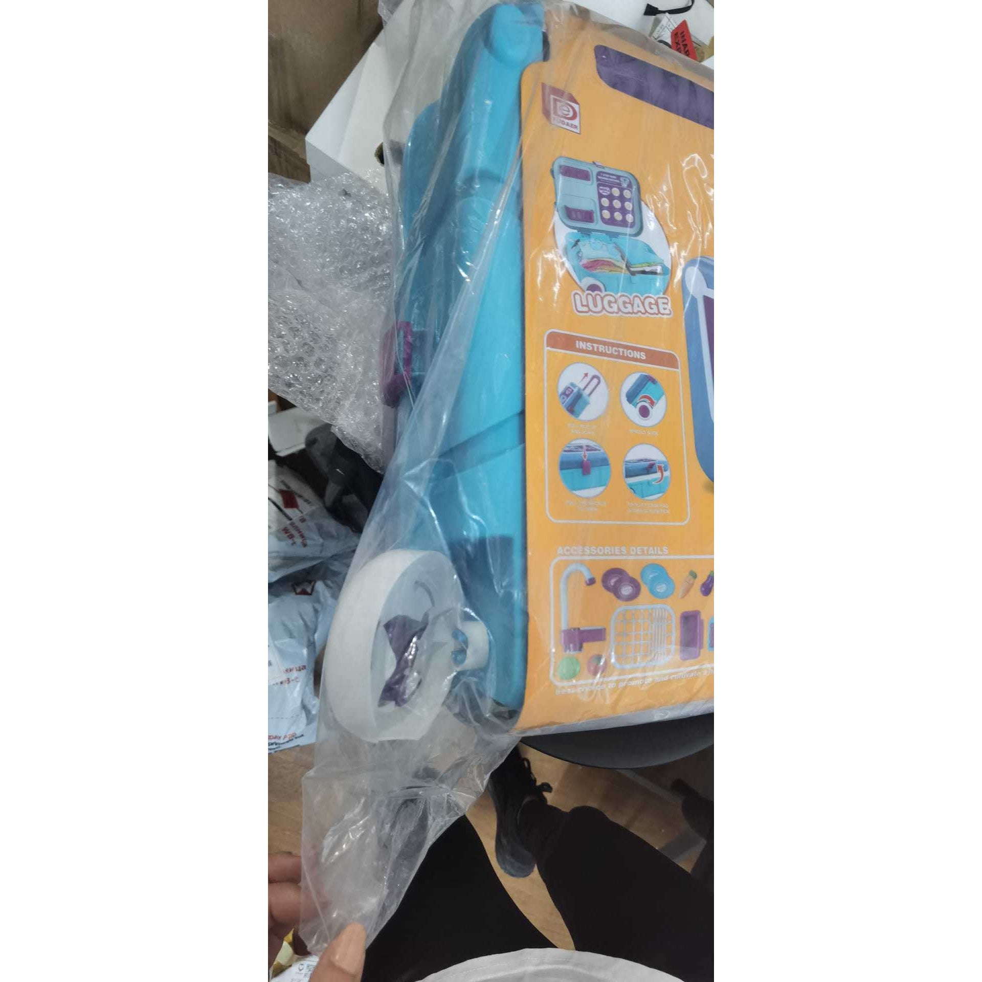 2 in 1, Valiza si mini bucatarie cu ustensile, Resigilat-8
