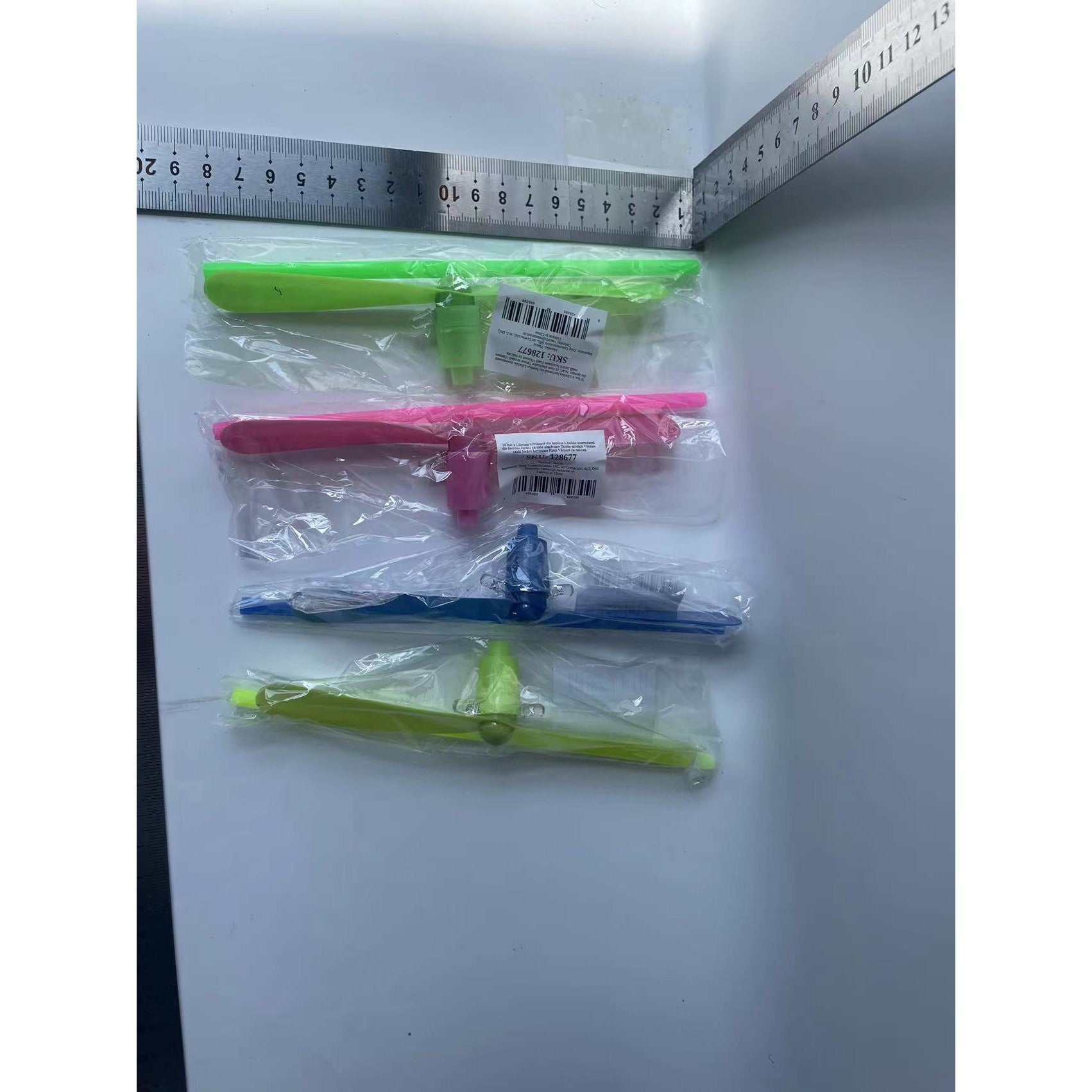 50 buc x Libelula luminoasă din bambus Libelula intermitentă din bambus Jucării cu zâne zburătoare Taraba stradală Vânzare caldă Jucării luminoase Flash Vânzare cu ridicata-1