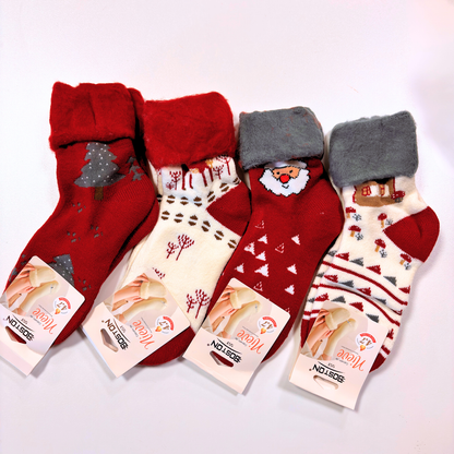 Set 4 Șosete din lână flaușate cu blăniță și model de Crăciun