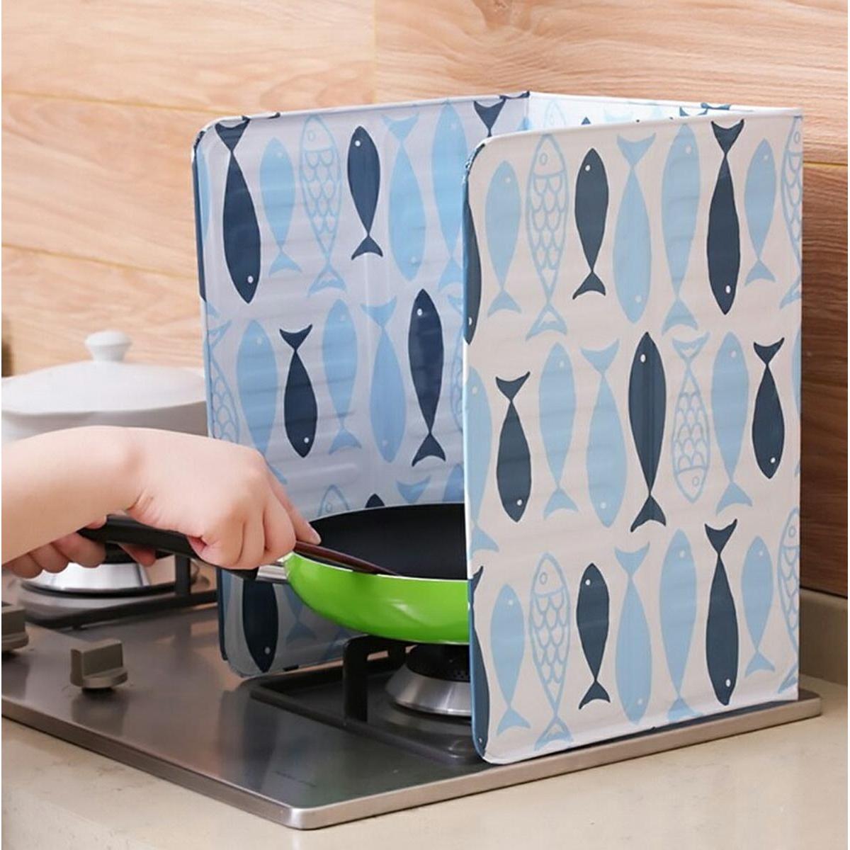 Protectie din aluminiu anti-stropire pentru gatitul pe aragaz, lavabila, model AVX-AG553F-0