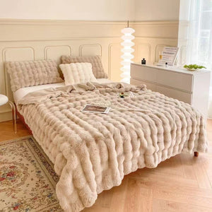 Pătură Luxury Soft Touch, cu Blăniță Artificială Tip Iepure, 200x230 cm