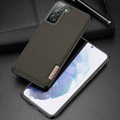 Dux Ducis Fino Case - Nylon pentru Samsung Galaxy S22/S22 Plus - Maro
