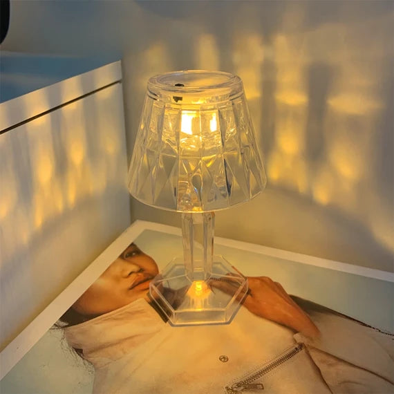 Lampă model Cristal cu Baterie RGB, 12cm x 6.5cm