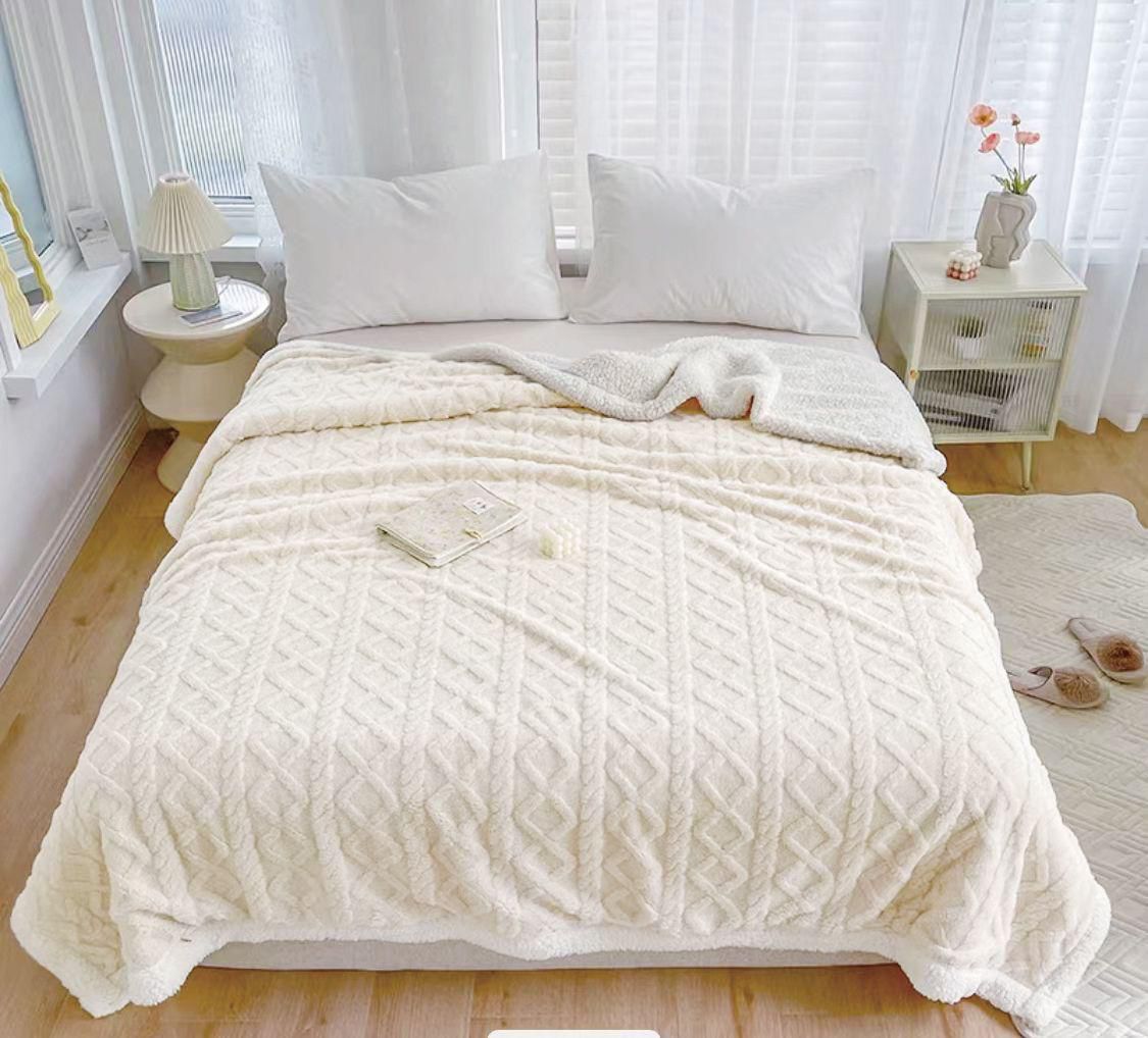 Pătură COCOLINO Groasă din Imitație de Cașmir - Moale și Călduroasă pentru Camping, Acasă sau Călătorii (200 cm x 230 cm)
