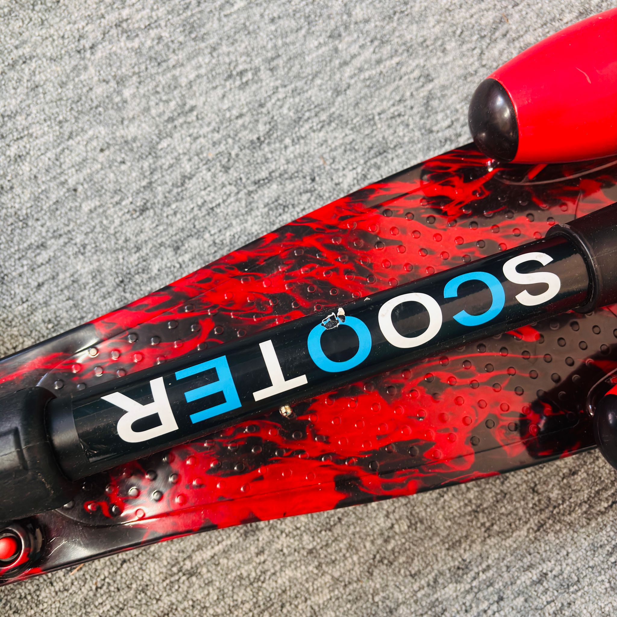 Trotineta cu Aburi, Sunete și Lumini, cu Bluetooth și Cablu USB, TR07, Roșu - RESIGILATĂ