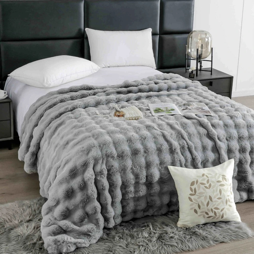 Pătură Luxury Soft Touch, cu Blăniță Artificială Tip Iepure, 200x230 cm