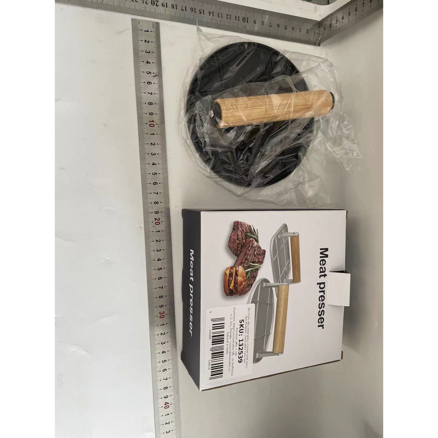 Presa Manuala pentru Carne, Flippy, din Aliaj de Aluminiu, Maner din Lemn, Presa pentru Burgeri, Usor de Curatat si Folosit, Rotunda, 16x16x6 cm, Neagra-1