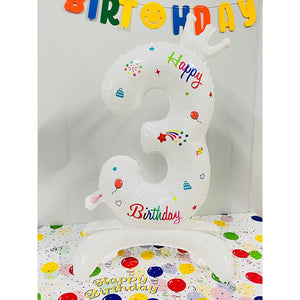 Balon din Folie Metalizata, Flippy, Figurina Cifra, Model 3 cu Happy Birthday Scris, Tema Aniversare 81 cm, Ambalaj Individual, Pai Inclus, Umflare cu Aer sau Heliu, Alb-0
