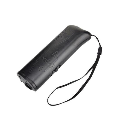 Aparat impotriva cainilor agresivi si pentru dresaj cu ultrasunete negru, functie de lanterna, acumulator inclus