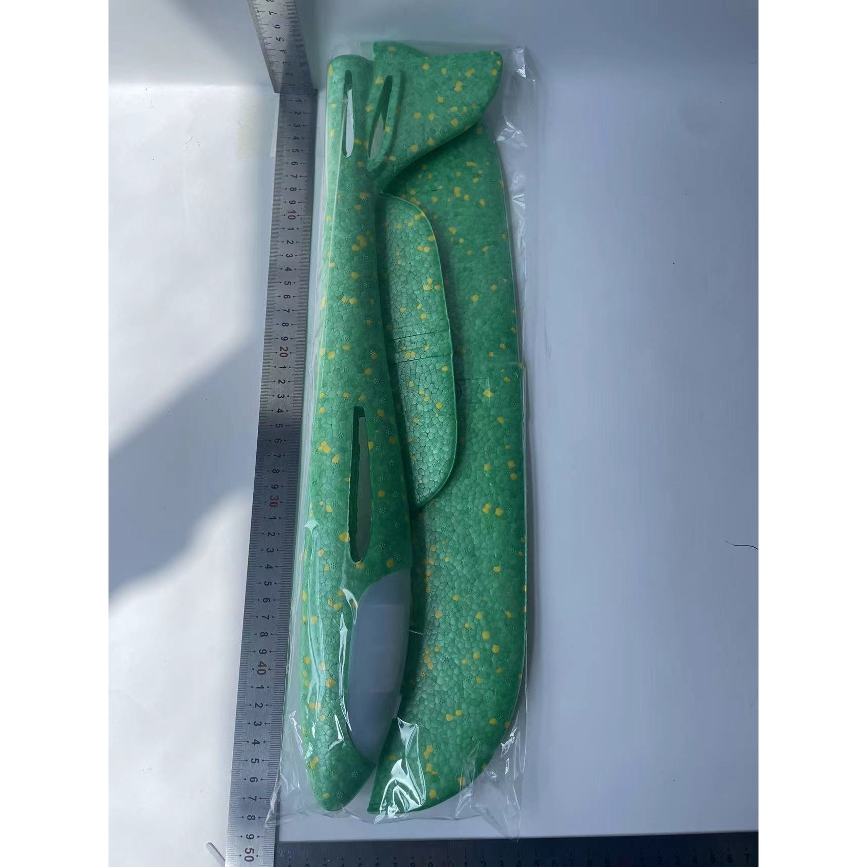 Avion planor din polistiren in punga , lungime 47 cm , cu lumina pe varf, Verde , Flippy-3