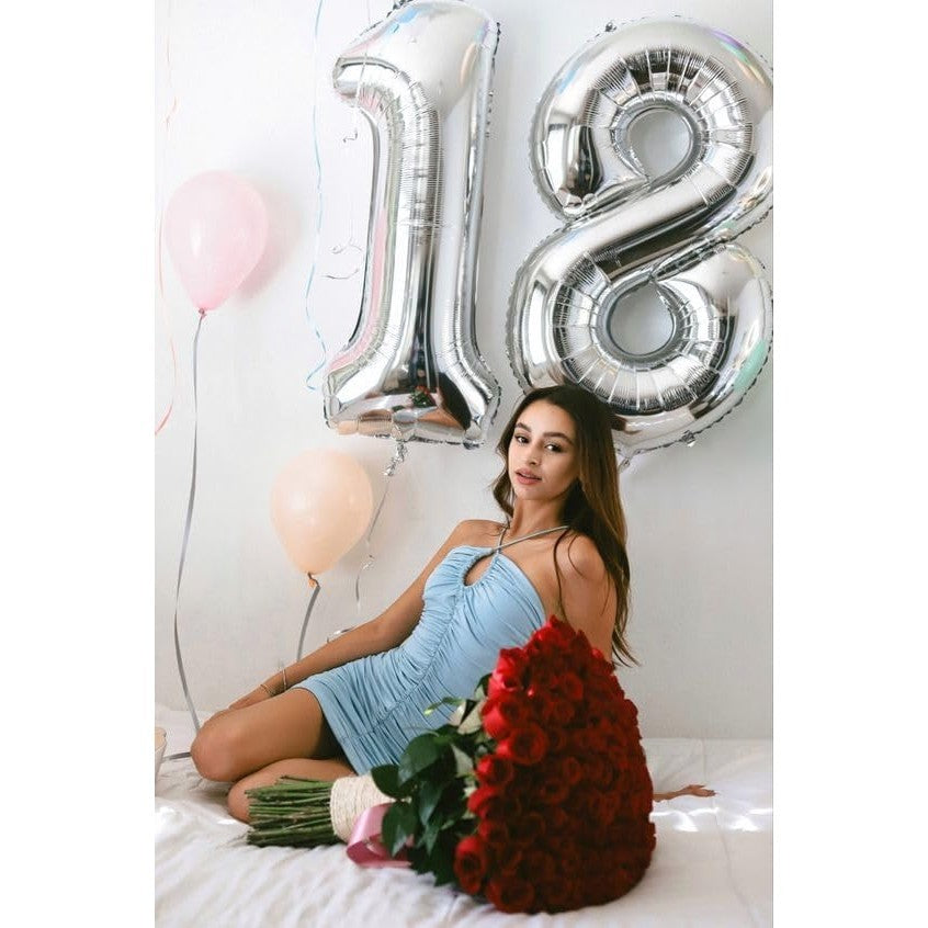 Balon din Folie Metalizata, Flippy, Figurina Cifra, Tema Aniversare 100 cm, Ambalaj Individual, Pai inclus, Umflare cu Aer sau Heliu, Argintiu, Cifra 8-5