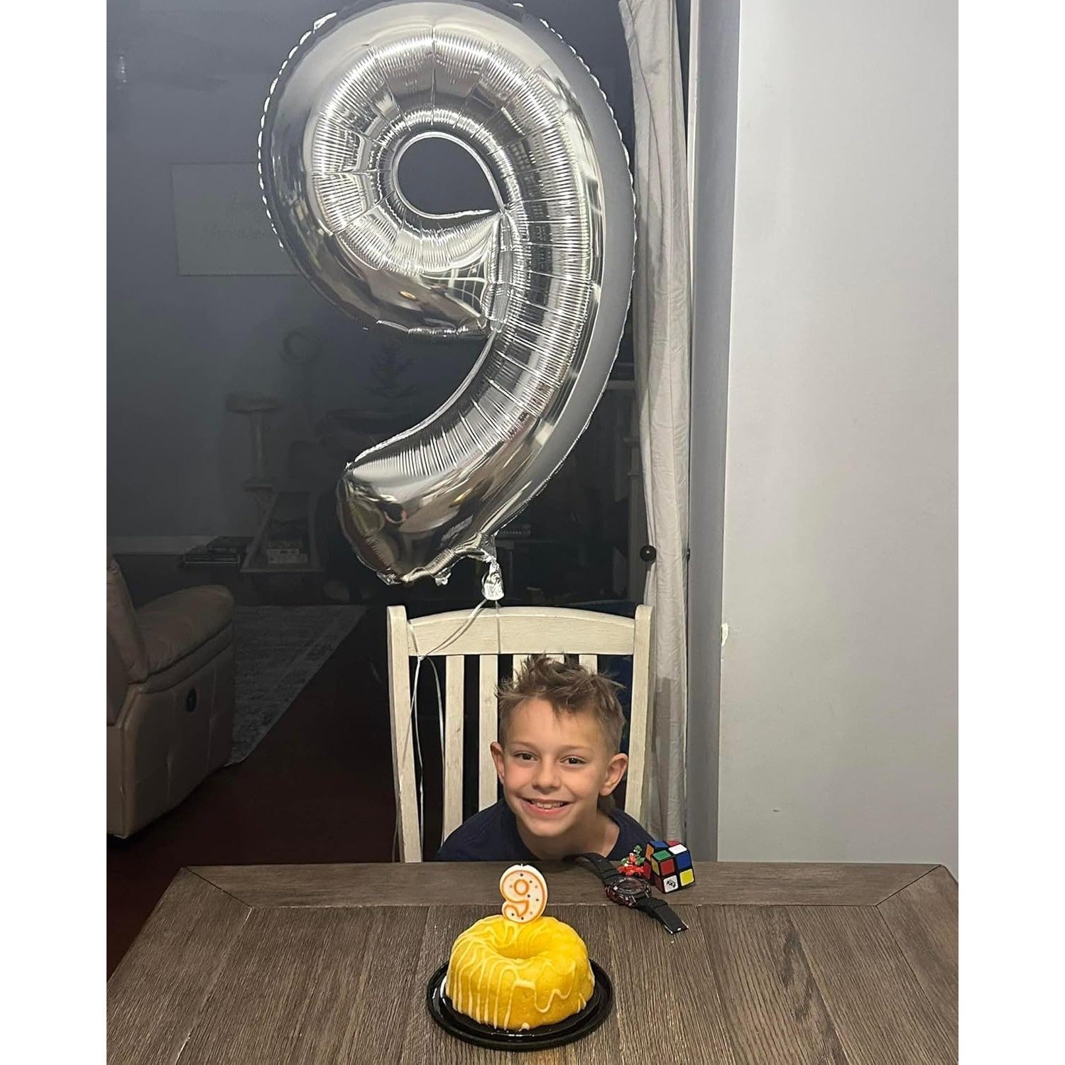 Balon din Folie Metalizata, Flippy, Figurina Cifra, Tema Aniversare 100 cm, Ambalaj Individual, Pai inclus, Umflare cu Aer sau Heliu, Argintiu, Cifra 9-4