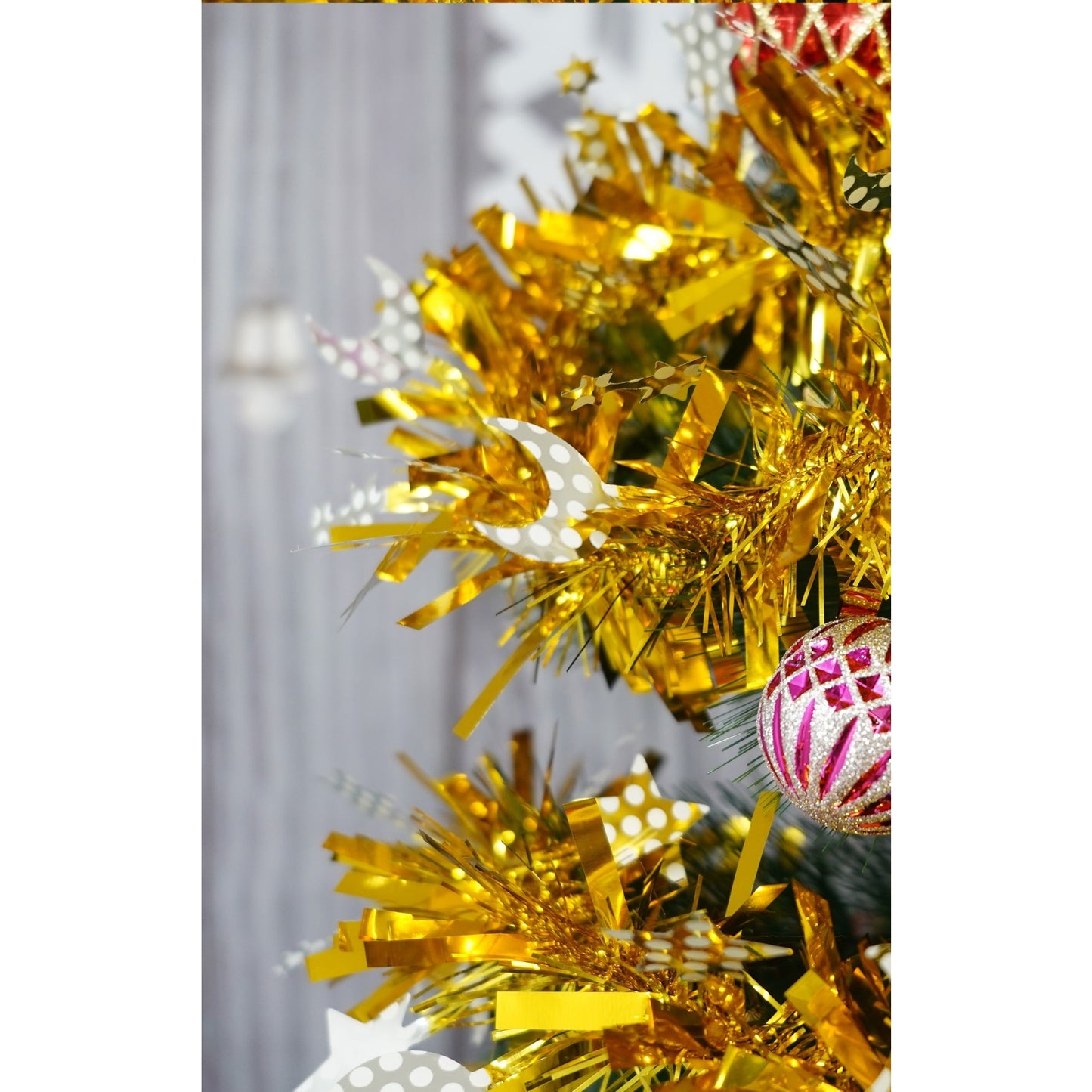 Beteala Craciun, Flippy, auriu, marimea: 2 m x 9 cm x 9 cm material:folie PVC, interior/exterior-9